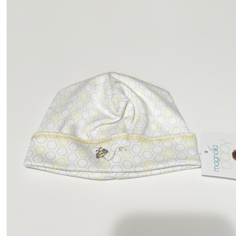 Magnolia baby infant cotton hat. NWT busy bee.